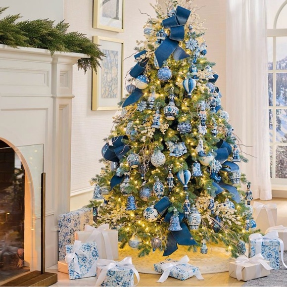 Frontgate Ornaments - Set of 12 - NWT - Picture 2 of 15